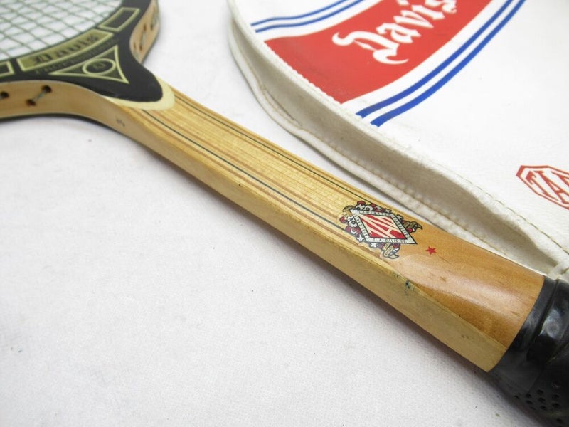 VINTAGE VICTOR/TAD DAVIS "PROFESSIONAL" WOODEN TENNIS RACQUET. ANTIQUE / DISPLAY