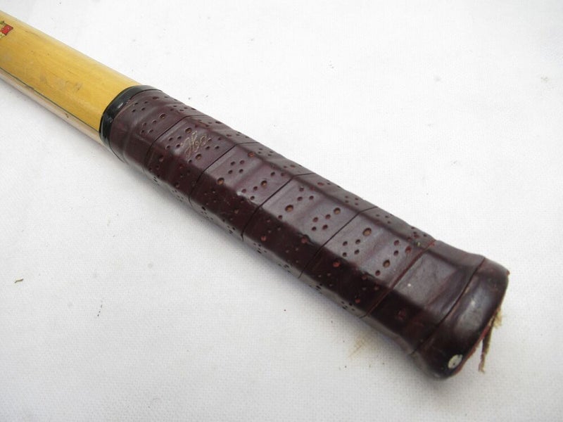 VTG HARRY C. LEE CO. "STROKE MASTER" WOODEN TENNIS RACQUET. ANTIQUE / DISPLAY