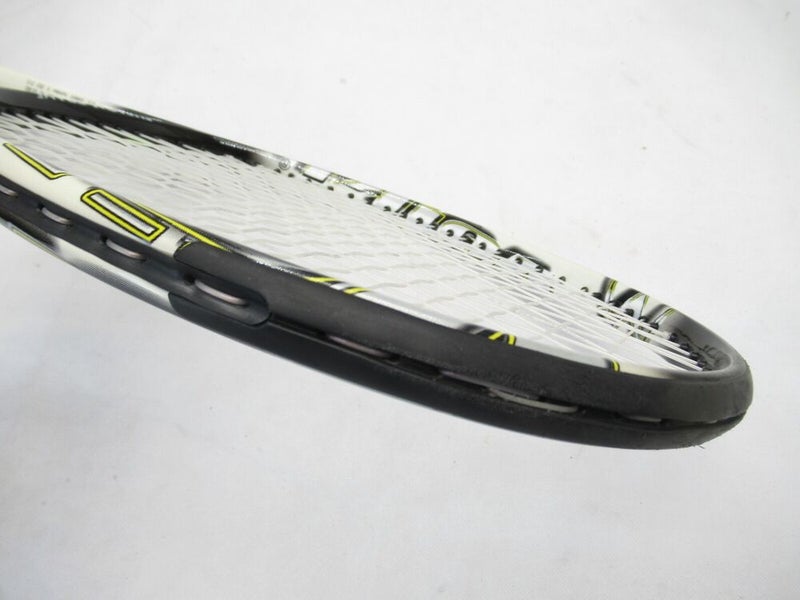 VOLKL CLASSIC 8 PRO TENNIS RACQUET (4 3/8) LONG TERM STORAGE. WELL PRESERVED