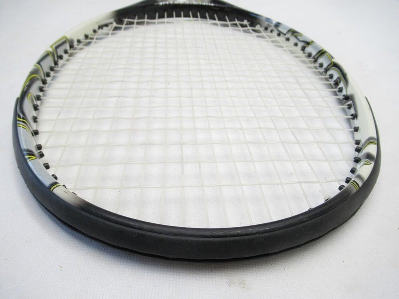 VOLKL CLASSIC 8 PRO TENNIS RACQUET (4 3/8) LONG TERM STORAGE. WELL PRESERVED