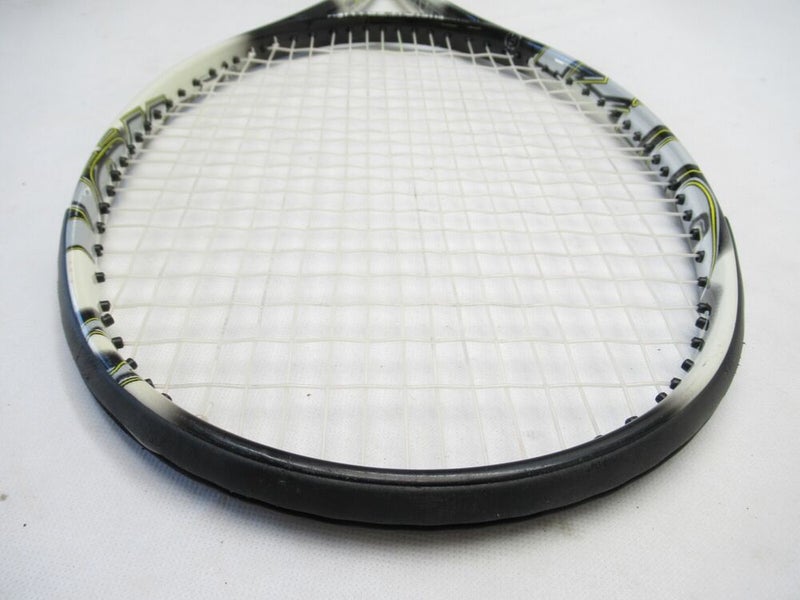 VOLKL CLASSIC 8 PRO TENNIS RACQUET (4 3/8) LONG TERM STORAGE. WELL PRESERVED