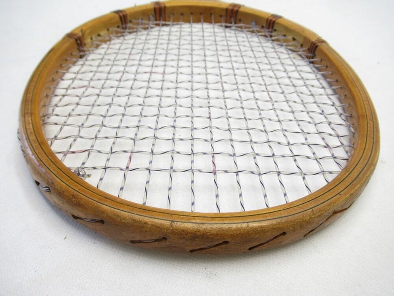VINTAGE HARRY C. LEE CO. "DREADNOUGHT DRIVER" TENNIS RACQUET. ANTIQUE / DISPLAY
