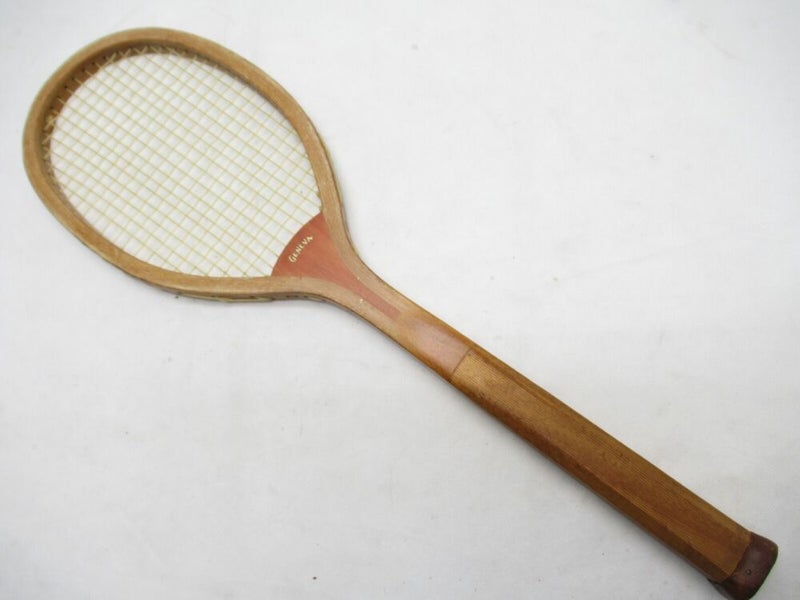 VINTAGE A.G. SPALDING & BROS. "GENEVA" WOODEN TENNIS RACQUET. ANTIQUE / DISPLAY