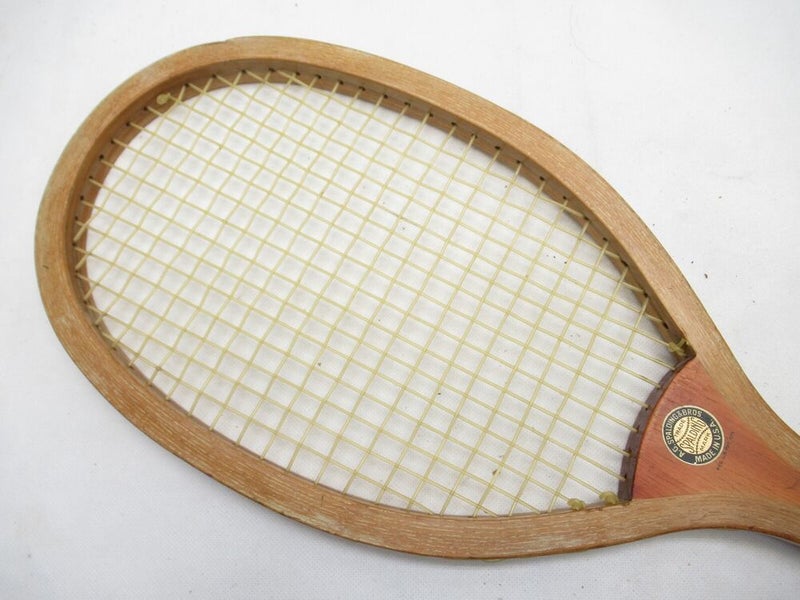 VINTAGE A.G. SPALDING & BROS. "GENEVA" WOODEN TENNIS RACQUET. ANTIQUE / DISPLAY
