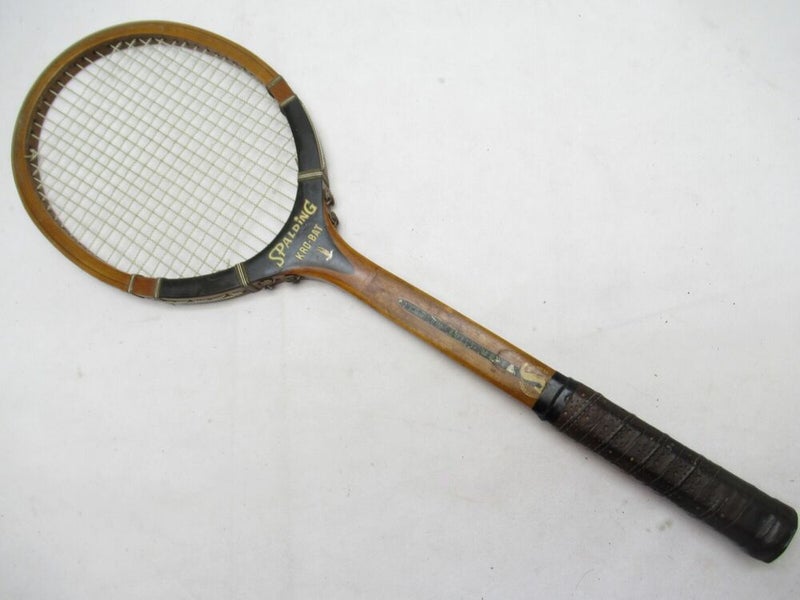 VINTAGE SPALDING "KRO-BAT" WOODEN TENNIS RACQUET. ANTIQUE / DISPLAY