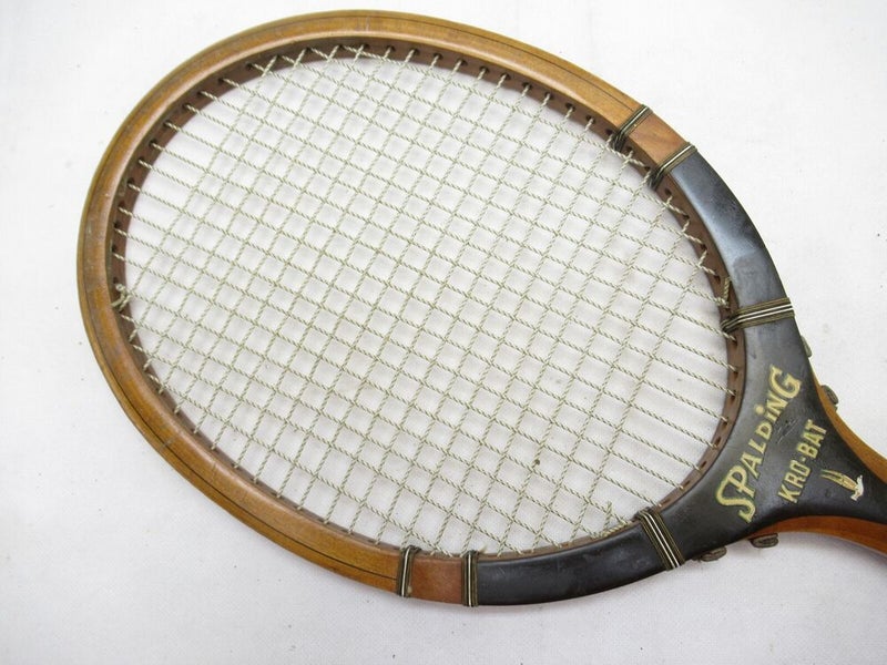 VINTAGE SPALDING "KRO-BAT" WOODEN TENNIS RACQUET. ANTIQUE / DISPLAY