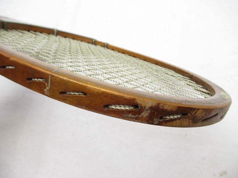 VINTAGE SPALDING "KRO-BAT" WOODEN TENNIS RACQUET. ANTIQUE / DISPLAY
