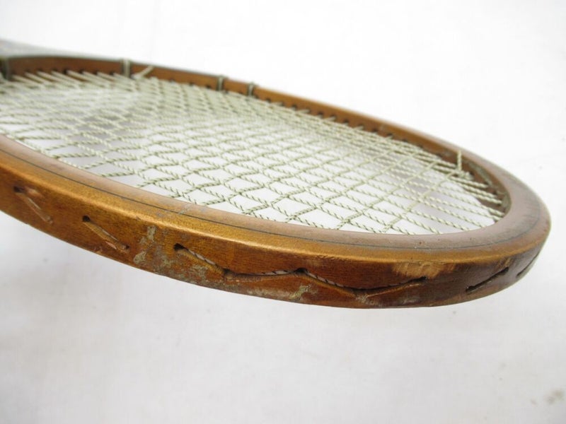VINTAGE SPALDING "KRO-BAT" WOODEN TENNIS RACQUET. ANTIQUE / DISPLAY