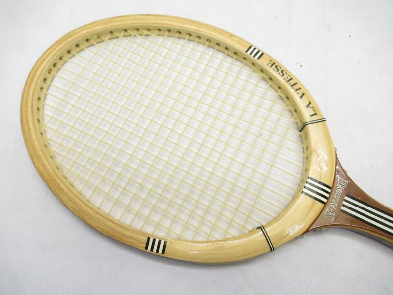 VINTAGE SPALDING "LA VITESSE" WOODEN TENNIS RACQUET. ANTIQUE / DISPLAY