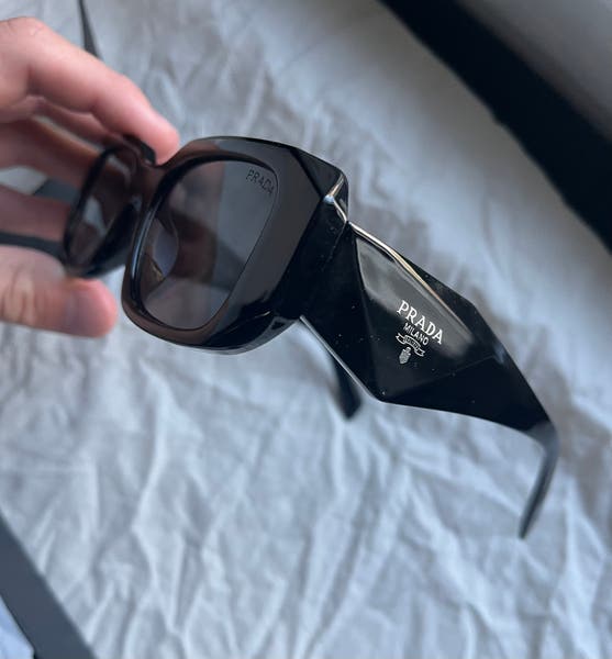 Black Prada Sunglasses | SidelineSwap | Buy and Sell on  display picture 3