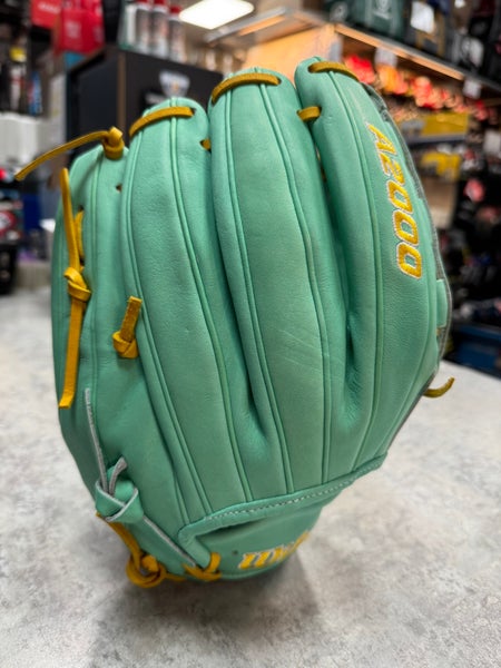Right Hand Throw 12" (New) A2000 B23 Baseball Glove