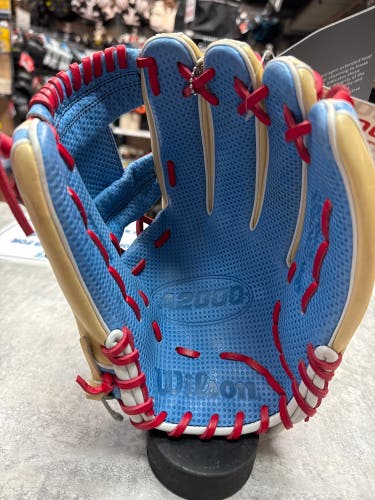 Right Hand Throw 11.75" (New) A2000 Baseball Glove