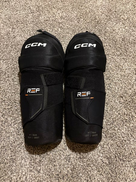 14” CCM Referee Knee Pads