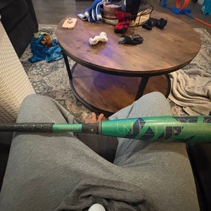 2023 Louisville Slugger Meta USSSA Certified Bat (-10) Composite 18 oz 28" (Used)
