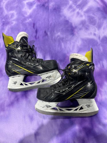 Youth CCM Tacks 4092 Hockey Skates Regular Width 13 (Used)