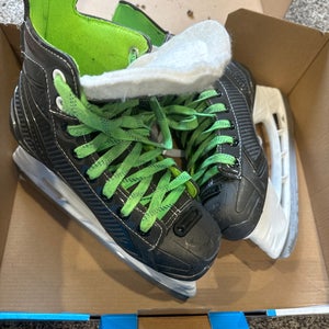 Bauer Regular Width Size 3 (Used) XLS Hockey Skates