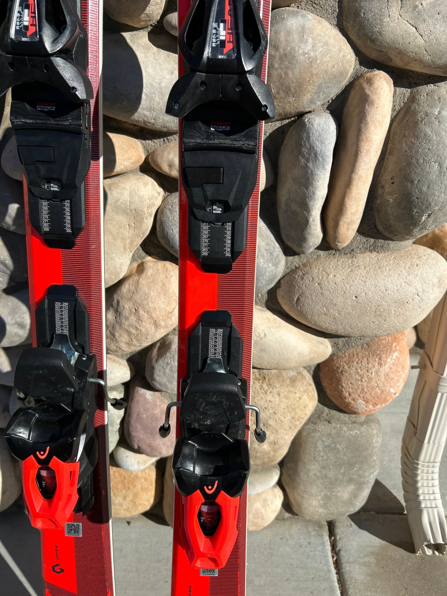 HEAD V-Shape V6 Skis 163 Cm | SidelineSwap | Buy and Sell on
