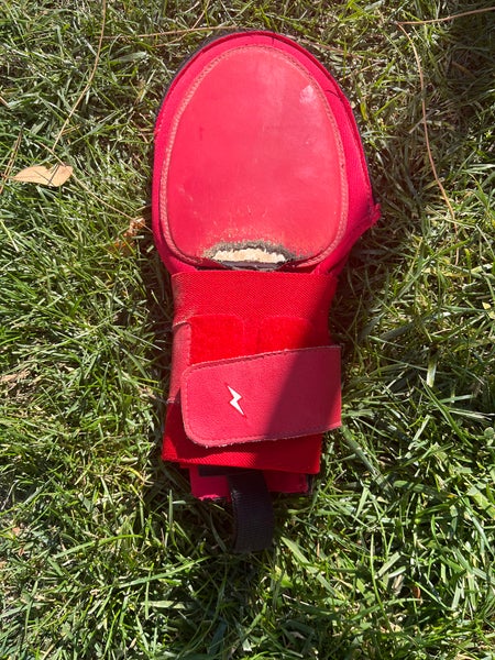 Bruce bolt baseball sliding mitt