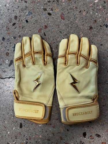 Like New Bruce Bolt Premium Pro Short Cuff Batting Gloves- Youth XL (Gold)