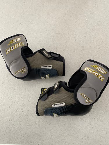 Senior Bauer Medium Supreme 5000 Elbow Pads