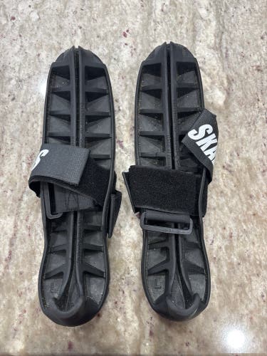 Ice hockey Skaboots skate guard