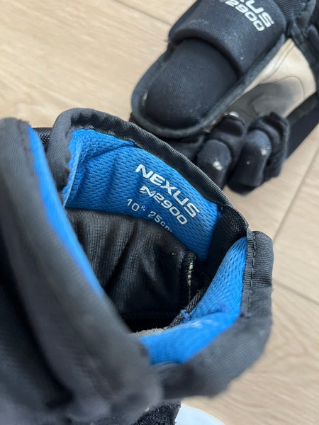 Bauer 10" (Used) Nexus N2900 Gloves