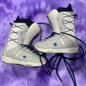 Women's Size M 6.0 (W 7.0) Burton Moto Snowboard Boots Soft Flex All Mountain (Used)