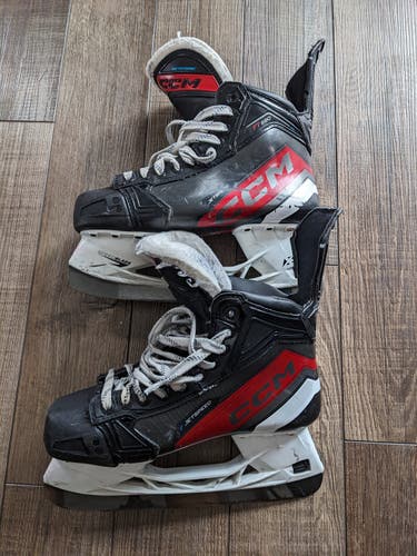 Used Senior CCM Jetspeed FT680 Hockey Skates | Size 7.5 Wide