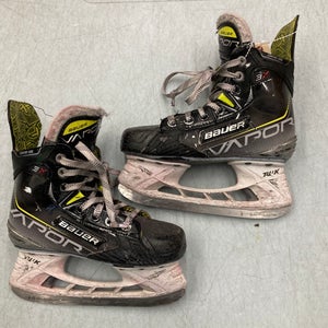 Junior Bauer Vapor 3X Hockey Skates | Size 1.5 (Used)