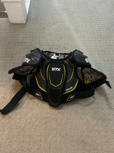Medium STX (Used) Stallion 200+ Shoulder Pads