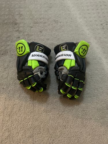 Warrior Medium (Used) Burn Lacrosse Gloves