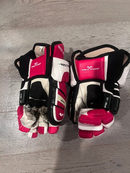 CCM 15" (Used) Vector Pro Gloves Portland Winter Hawks