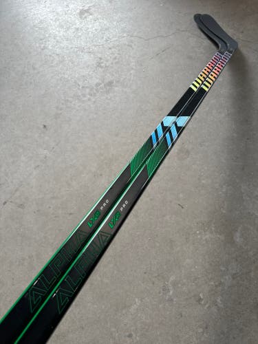 2 PACK 85 Flex P29 NHL Senior Warrior Left Hand Pro Stock (New) Alpha LX2 PRO Hockey Stick