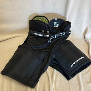 Large junior Sher-Wood RE2 Pants (Used)
