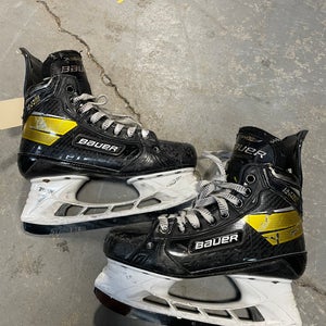 Bauer Supreme UltraSonic Hockey Skates | Intermediate 4.5 (Fit 1)