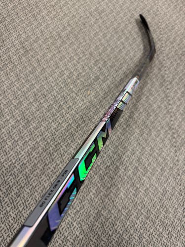 CCM Tacks XF Pro 80 flex P28 curve right hand stick