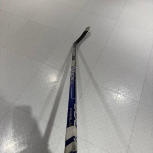 Junior Bauer Right Handed P88 (Used) Vapor Hyperlite Hockey Stick