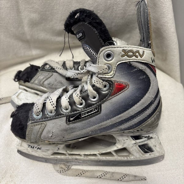 Boys Junior Youth Size 13 Bauer Vapor XXV ICE HOCKEY SKATES