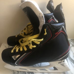 LAST PRICE DROP - Graf PeakSpeed PK7700 W/ Lightspeed Edge & Other Extra’s 9.5 Hockey Skates