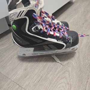 Reebok Pump 3 DSS Hockey Skates Regular Width Size 3 (Used)