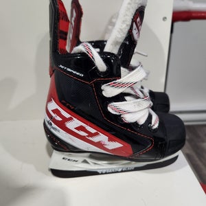 2022 CCM JetSpeed FT4 Hockey Skates Regular Width 9 (Used)