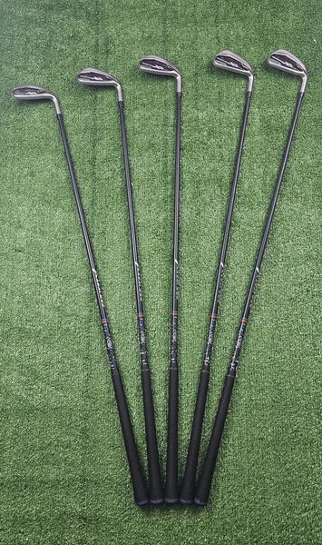 Callaway XR Cup 360 Fer 7 – Project X 4,5 Graphite, Flex Senior – Main Droite