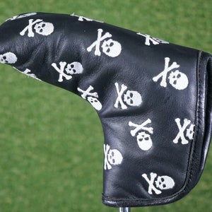 SWEET ROLLZ SKULL AND CROSSBONES BLADE PUTTER HEAD COVER, BLACK / WHITE ~ L@@K!