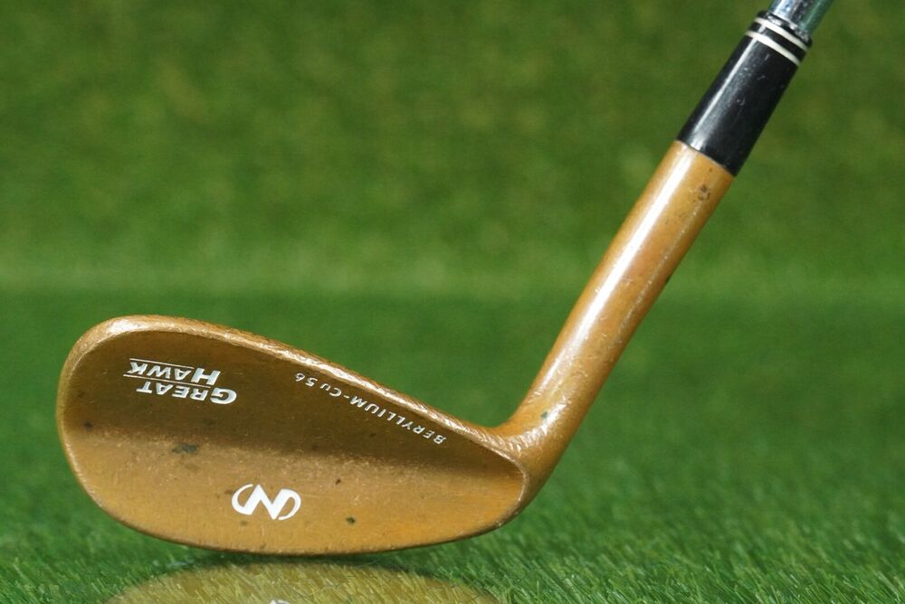 LH Titleist Vokey SM5 Black 56-10M 56° Sand Wedge Dynamic Gold