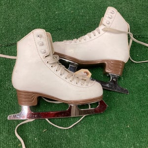 Jackson Ultima Excel Figure Skates Adult 4 (Used)