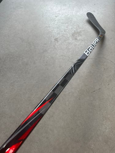 87 Flex P92 NCAA Senior Bauer Left Hand Pro Stock (New) Vapor FlyLite Hockey Stick