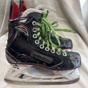 Junior Size 3 Bauer Vapor X500 Ice Hockey Skates