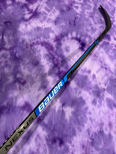Senior Bauer Nexus 1N Hockey Stick Right Handed P28 (Used)