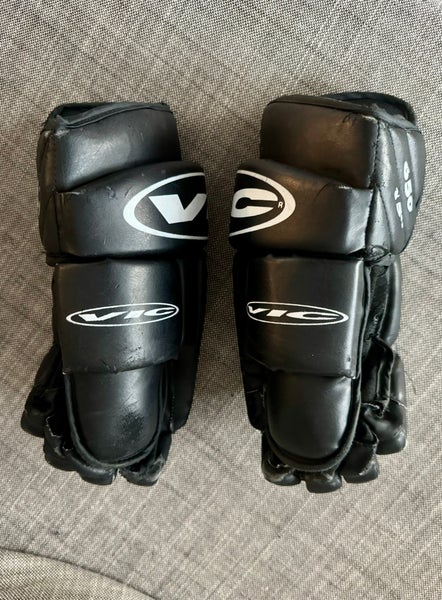 VIC Pro Leather 650 Hockey Gloves - 15” SR