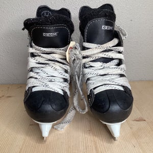Youth CCM 1.0 Vector Hockey Skates 8 Youth (Used) 170 Runner